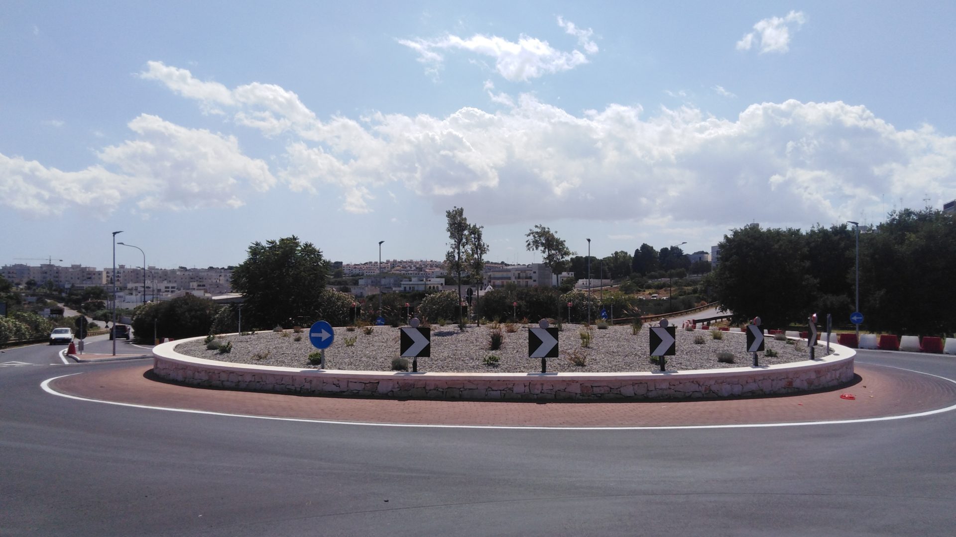 Sector imageTraffic roundabout and road surfaces in Ceglie Messapica.